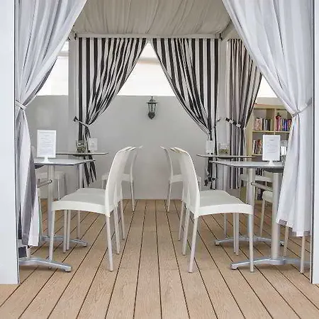 Hotel Vista Bonita - Gay And Lesbian Only (adults Only) 3*